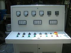 东川数控技术提供高品质的反应釜操作台 操作台